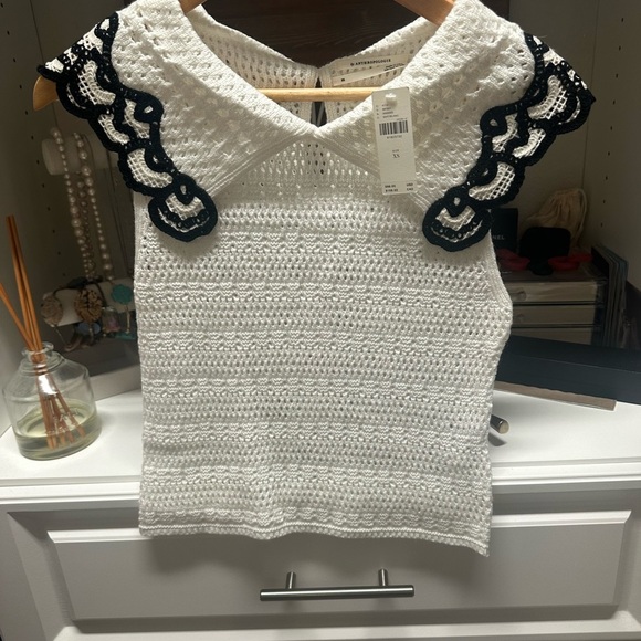 Anthropologie White Crochet Top with Black Accents. - Picture 3 of 6